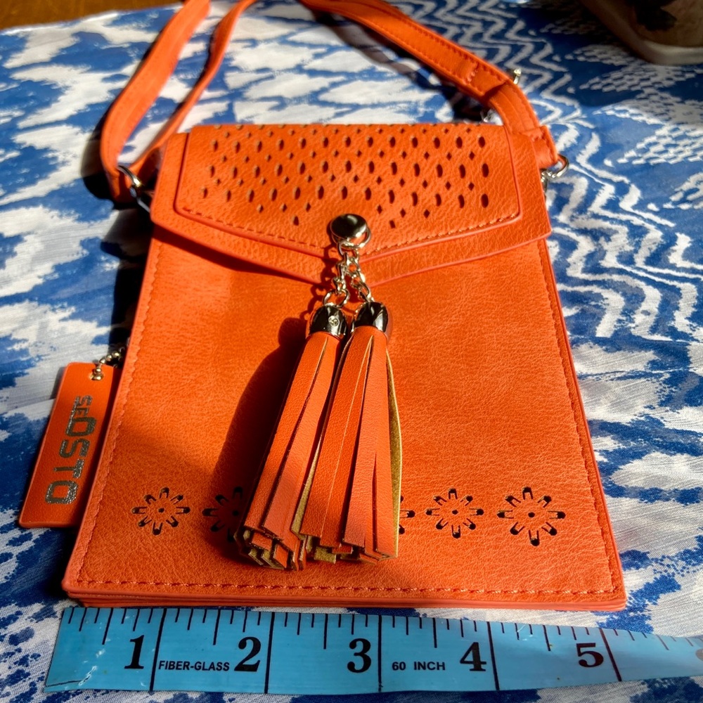 NWT seOSTO Crossbody Bag